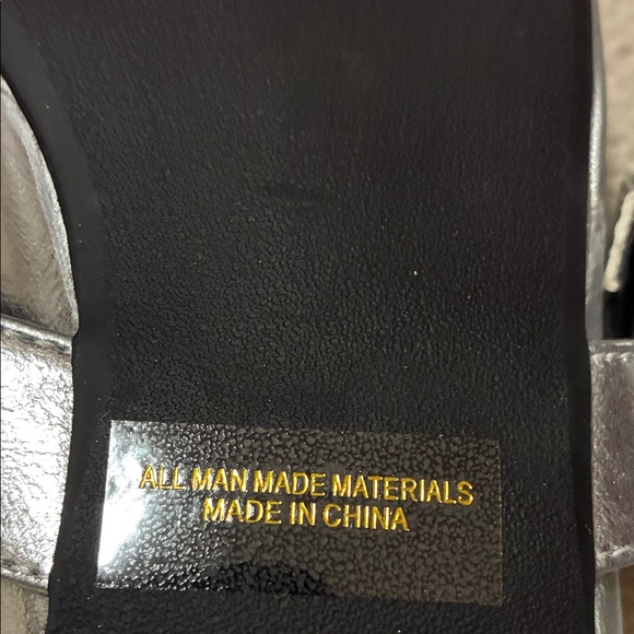 Dolce Vita Mellie Metallic Silver Mary Jane Shoes🏥 - Picture 6 of 7